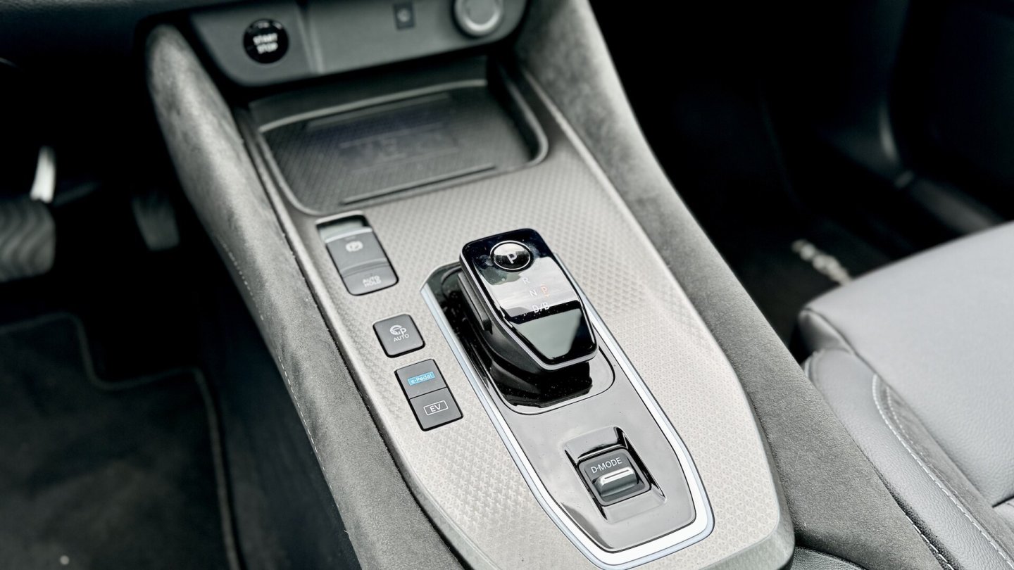 Über die e-Pedal-Taste in der Mittelkonsole wird die Energie-Rekuperation erhöht.