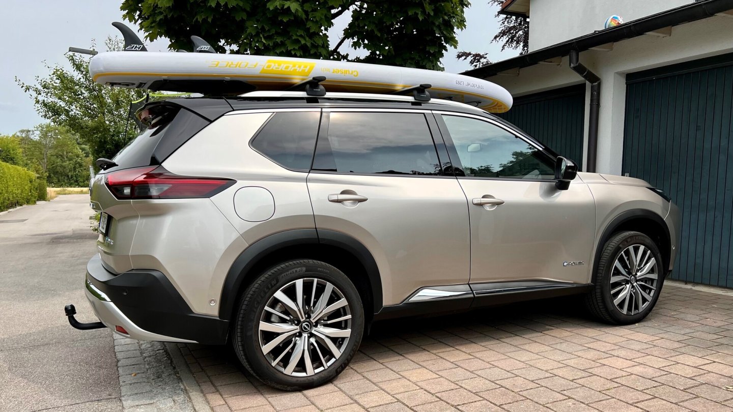 Der Nissan X-Trail wird bei uns als Benziner und e-Power mit seriellem Hybridantrieb angeboten.