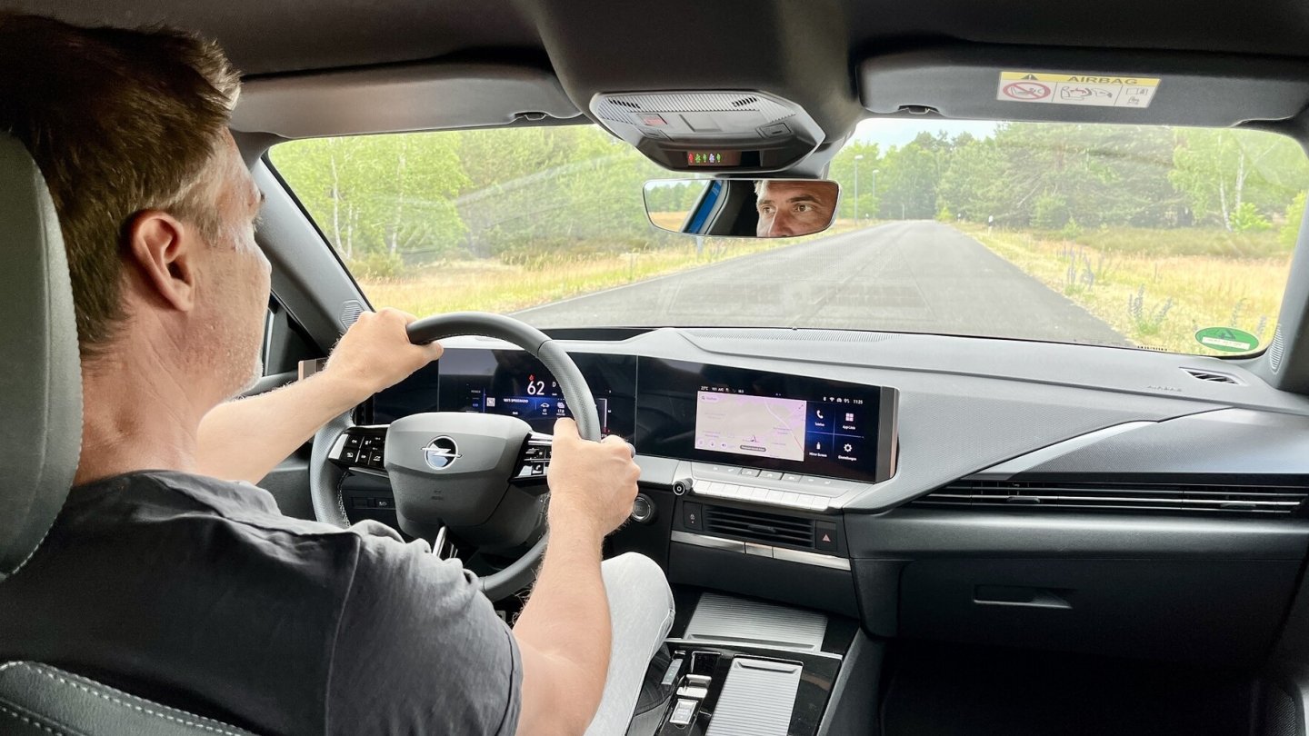 Auch ohne großen Stadt-Anteil ließ sich der Astra effizient bewegen.