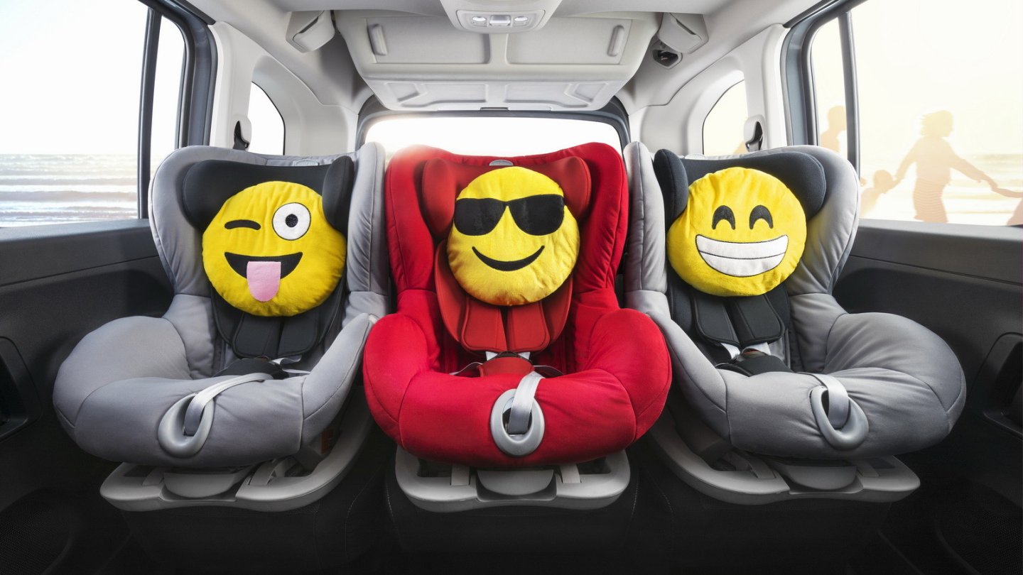 Das geht erst 2019: drei Kindersitze mit Isofix auf drei Einzelsitzen.