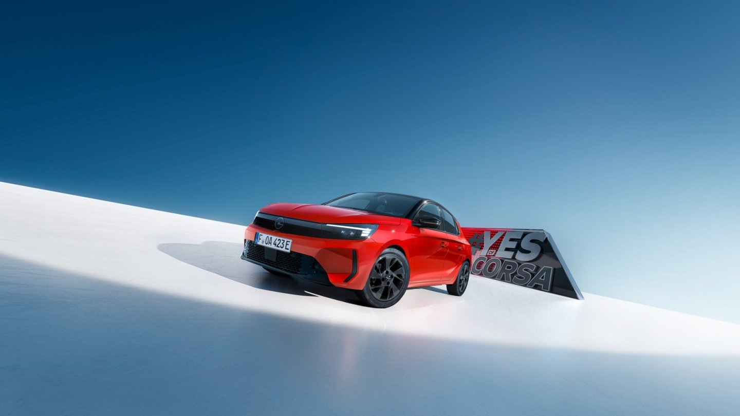 Die Preisstrategie von Opel soll Kunden wohl in Richtung Elektro-Corsa locken.