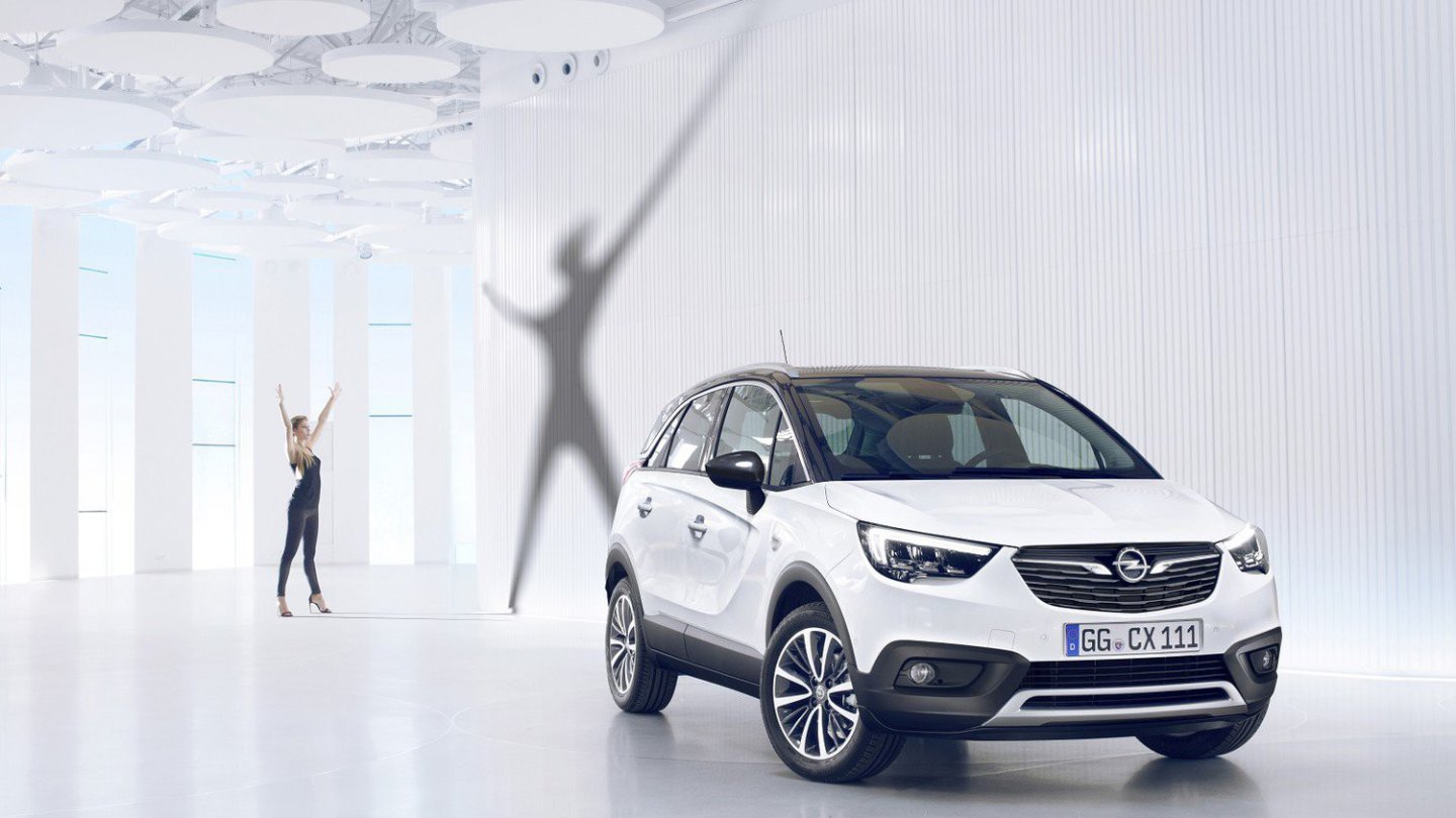 Ein neues Basismodell senkt den Preis des Opel Crossland X auf 16.850 Euro.