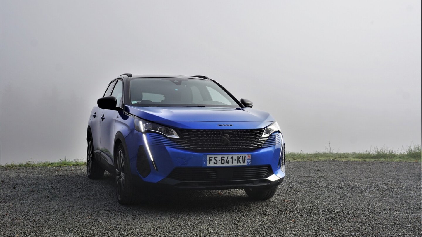 Peugeot 3008 Hybrid 2021