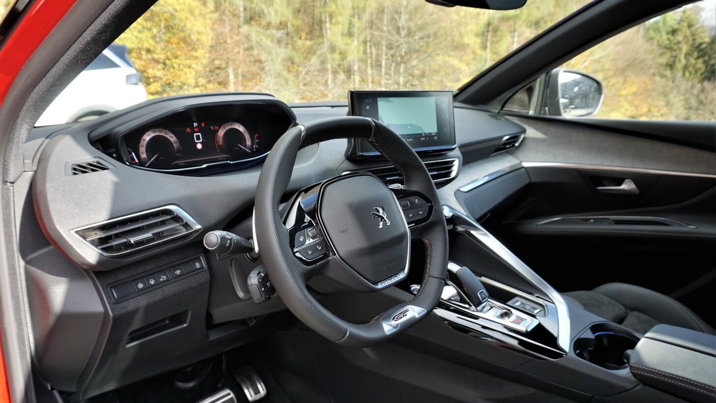 Peugeot 3008 und 5008 tragen das markentypischen i-Cockpit.