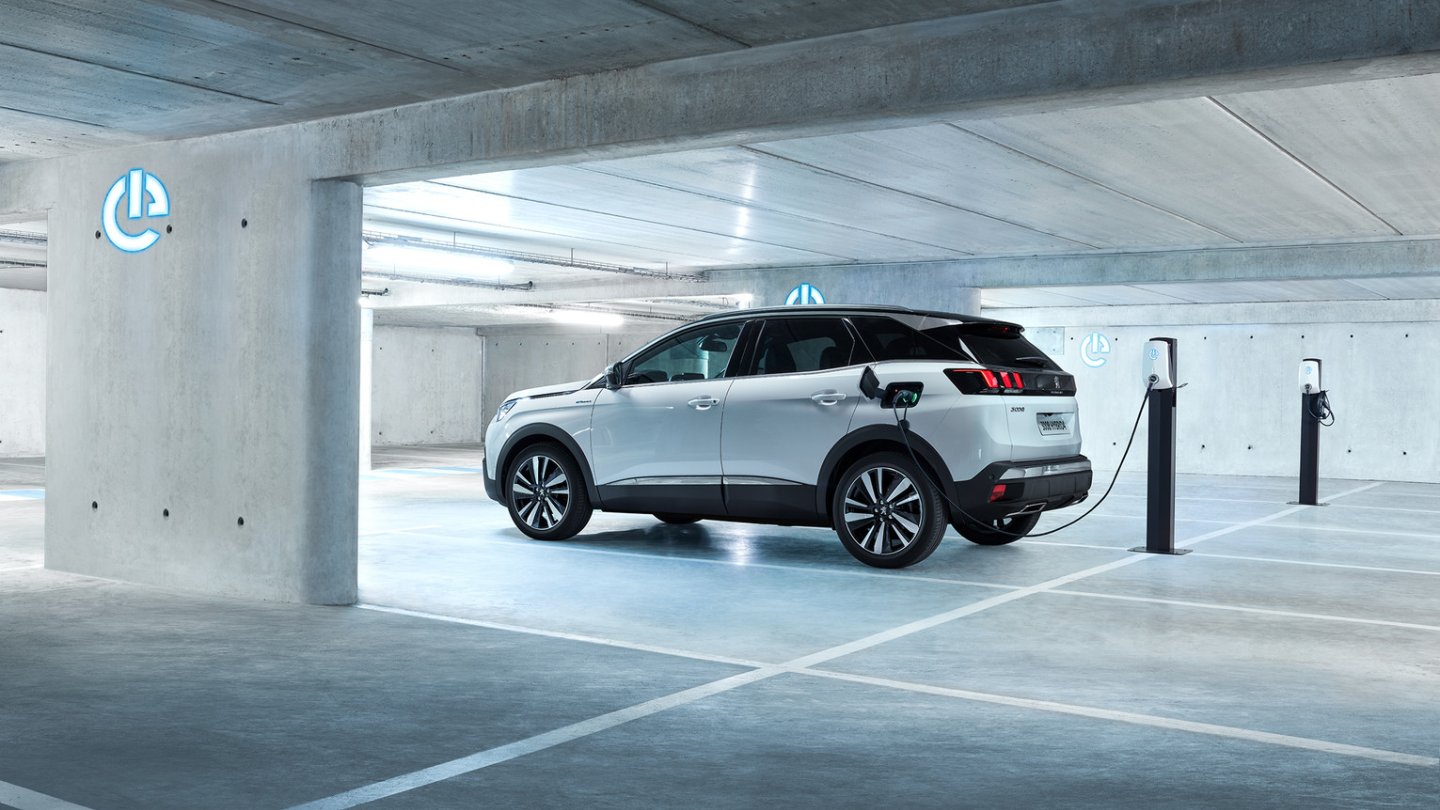 Peugeot 3008 und 508 Hybrid