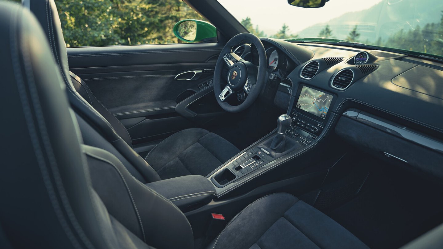 Das Cockpit des Porsche 718 Boxster GTS 4.0