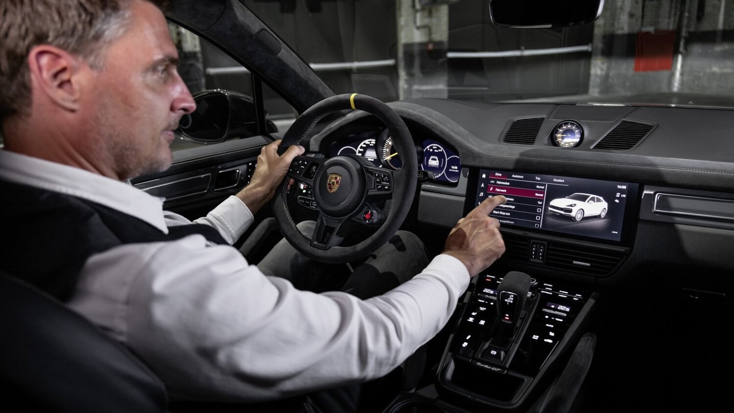 Alle Cayenne-Modelle bekommen das neue Infotainment-System.