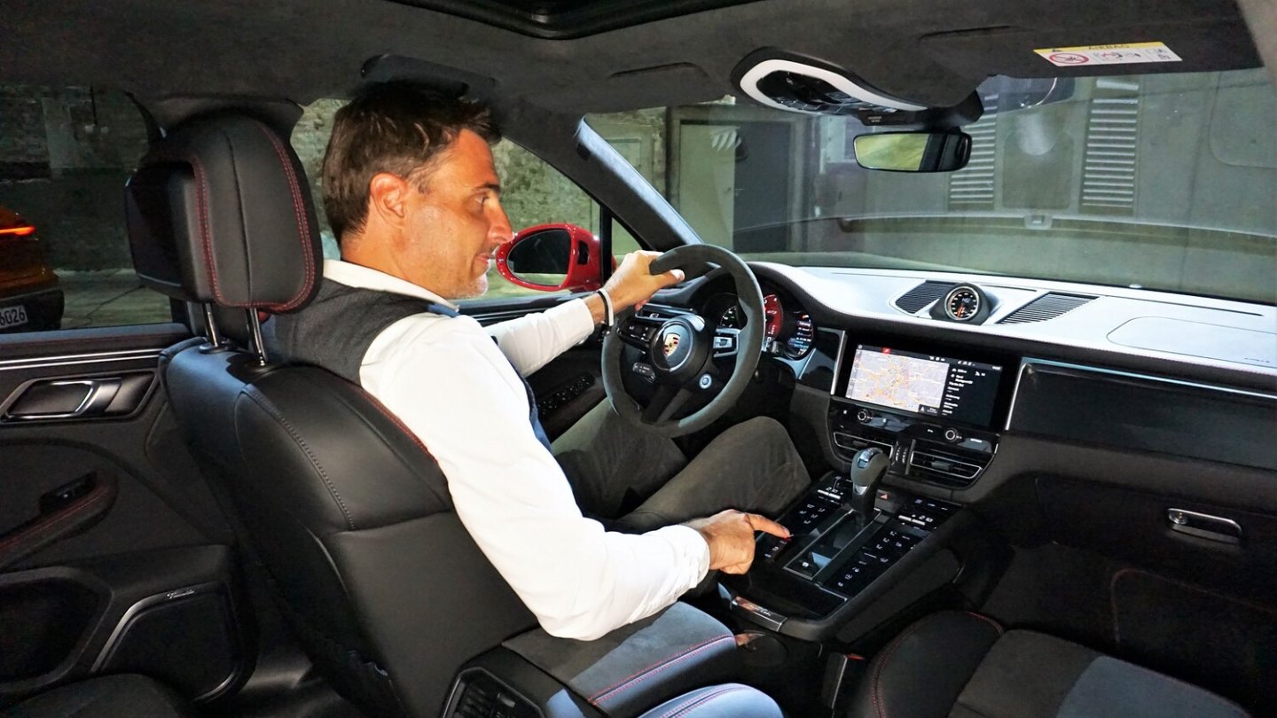 Touch-Felder statt Tasten prägen die neue Mittelkonsole.