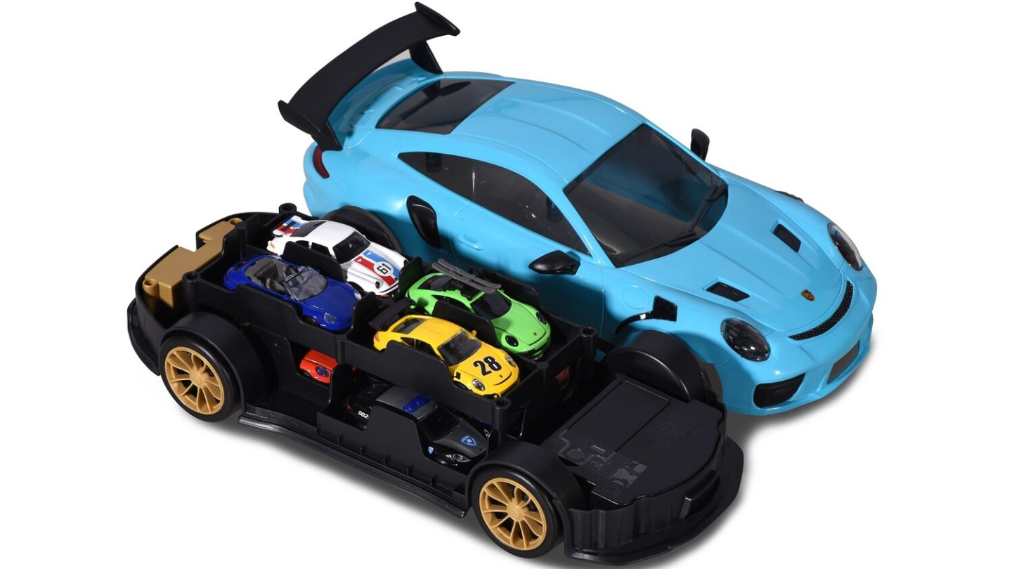 2x 1 911 GT3 RS Carry Case (mit einem Modellauto in der Packung) und vier Modellautos werden verlost.