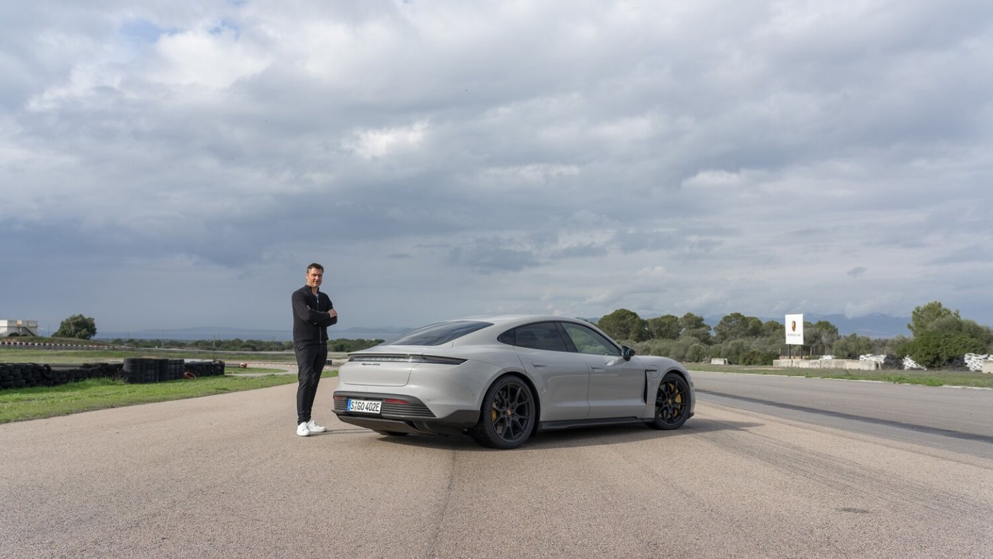 Der kann auch quer - sogar im Stand wie hier für das Foto.