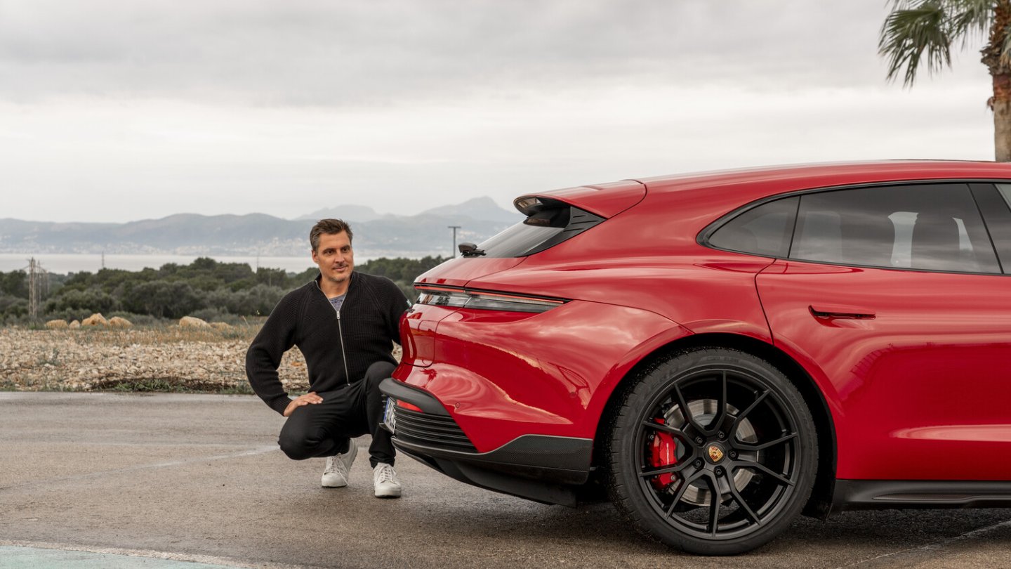 Eine Bereicherung: Der Taycan Sport Turismo als dritte Karosserievariante.