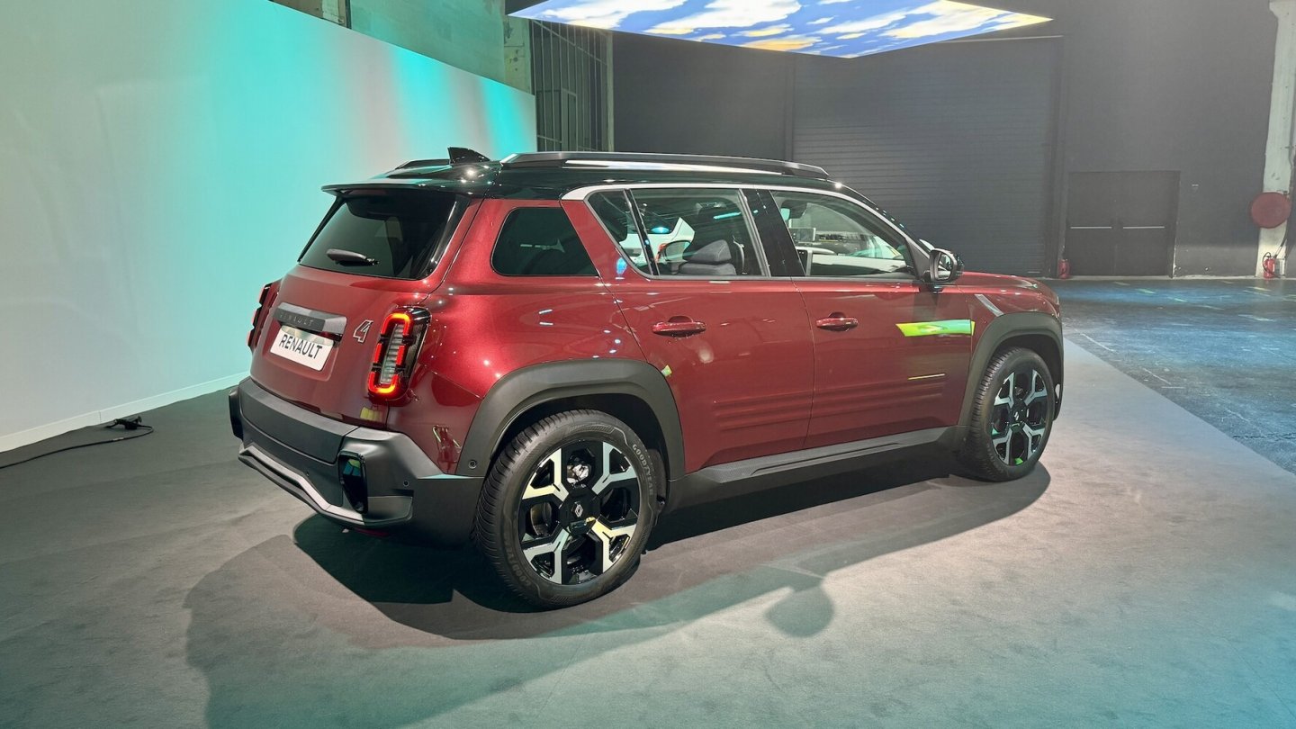 Den Renault 4 wird es mit 40 und 52 kWh großen Akkus geben.