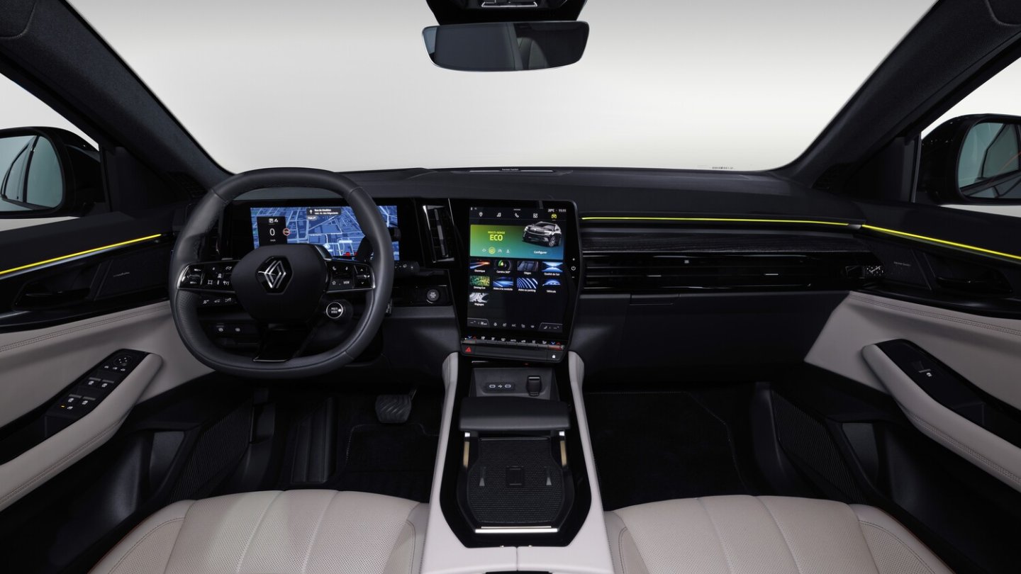 Das Cockpit des Espace entspricht dem des Austral.