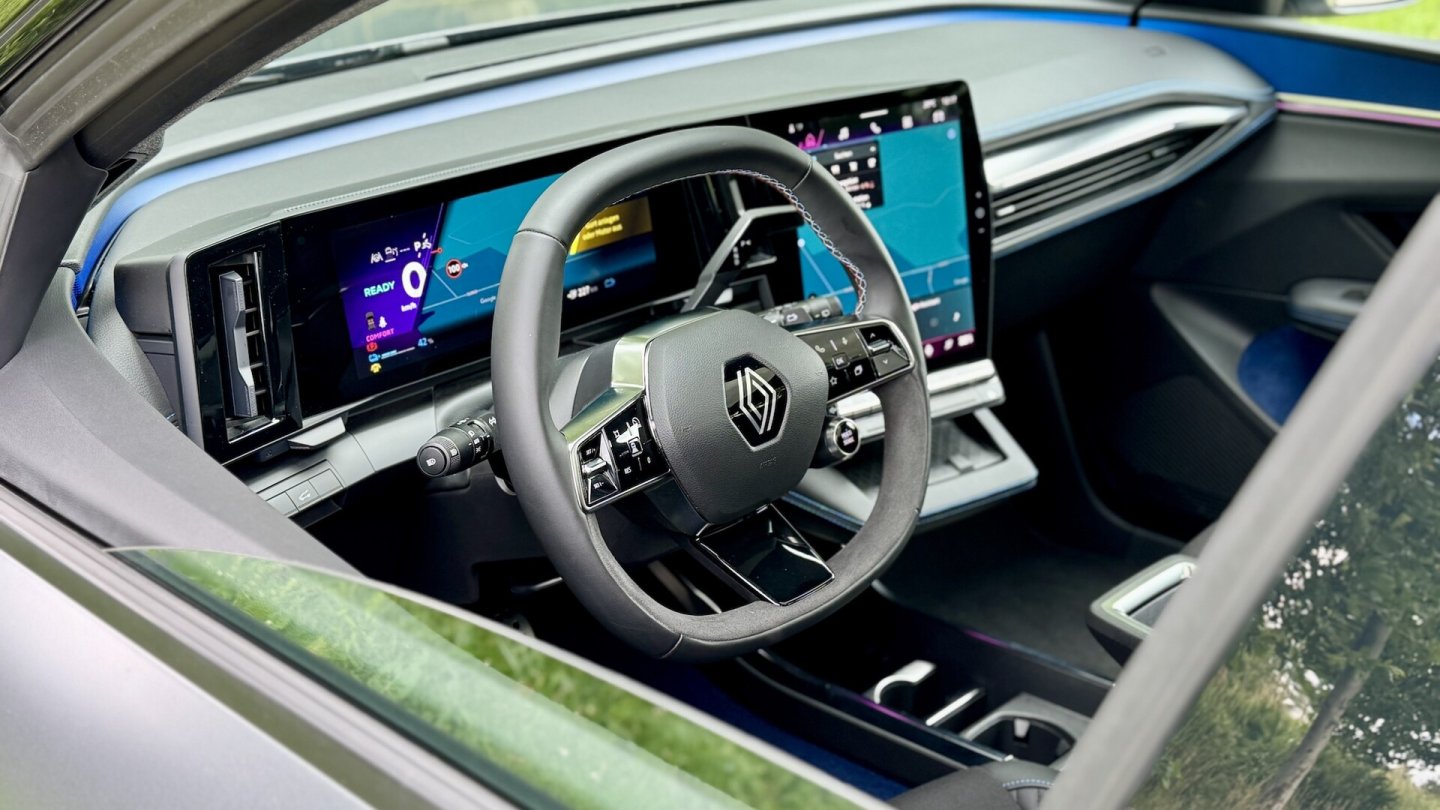 Die Kartenansicht von Google Maps kann man auch im Fahrer-Display aufrufen.