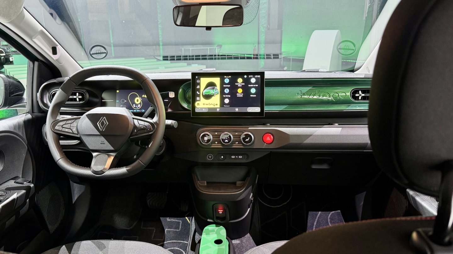 Das Infotainment-Display ist immer Serie, die Google-Software erst beim Twingo Techno.