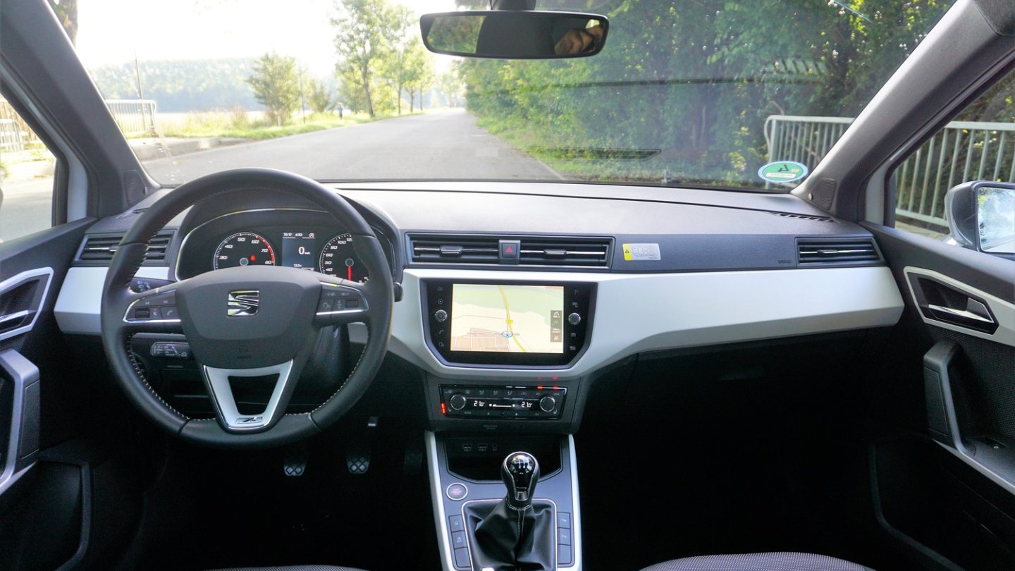 Das Cockpit übernimmt der Seat Arona aus dem Ibiza.