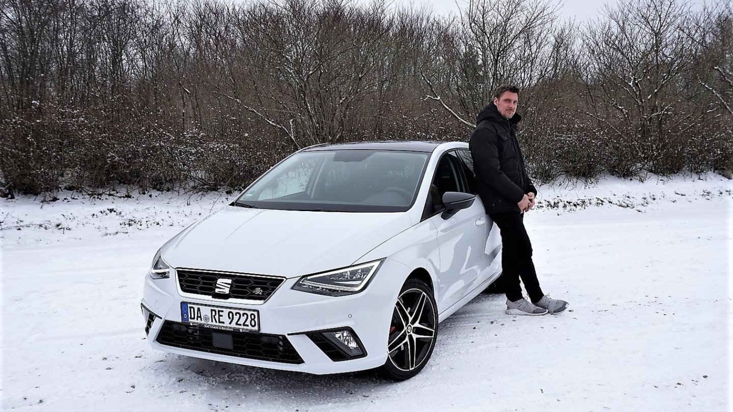 Gemischte Gefühle: der Autor und das Auto.