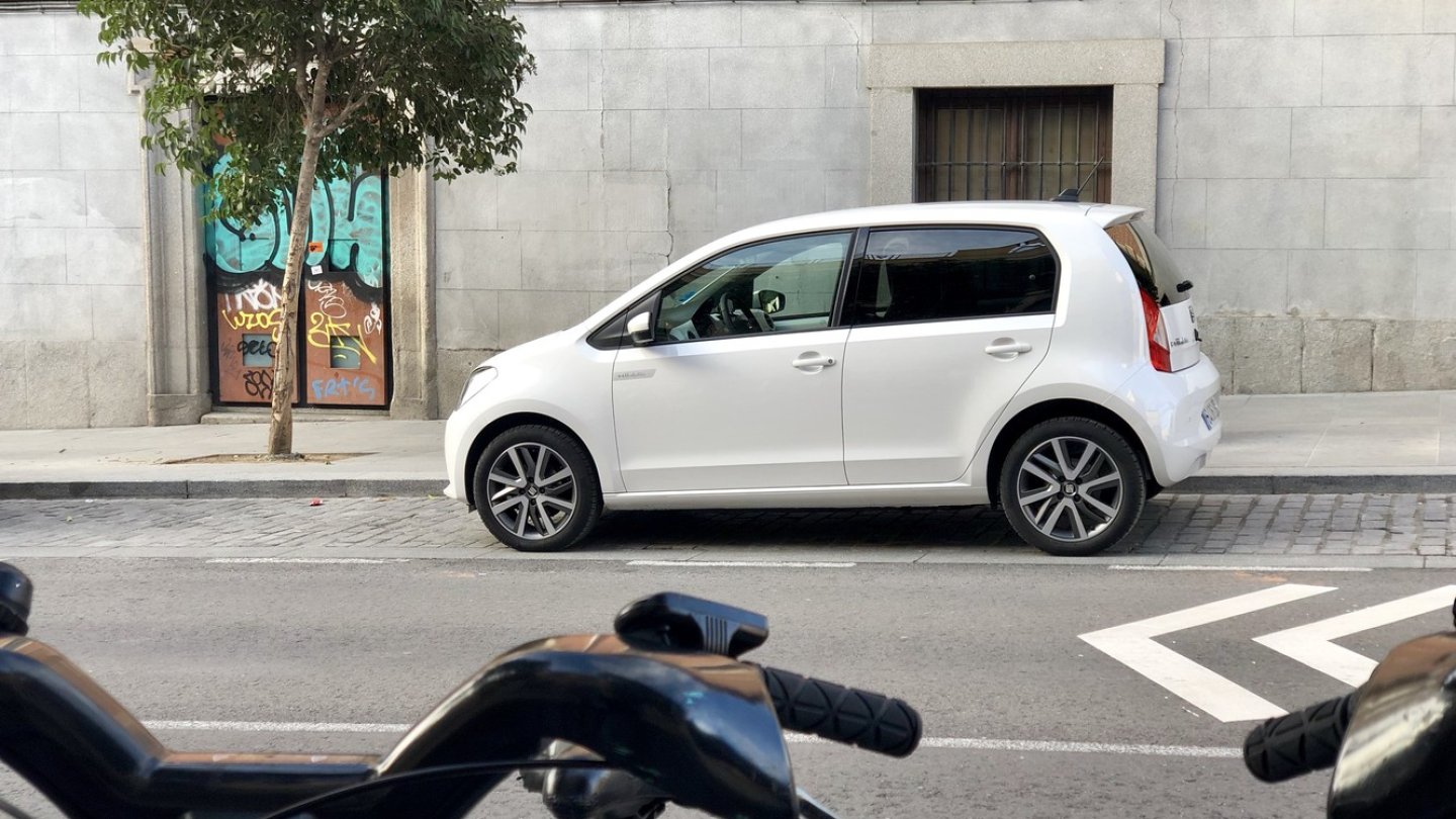 Fünf Türen sind beim Seat Mii Electric serienmäßig.