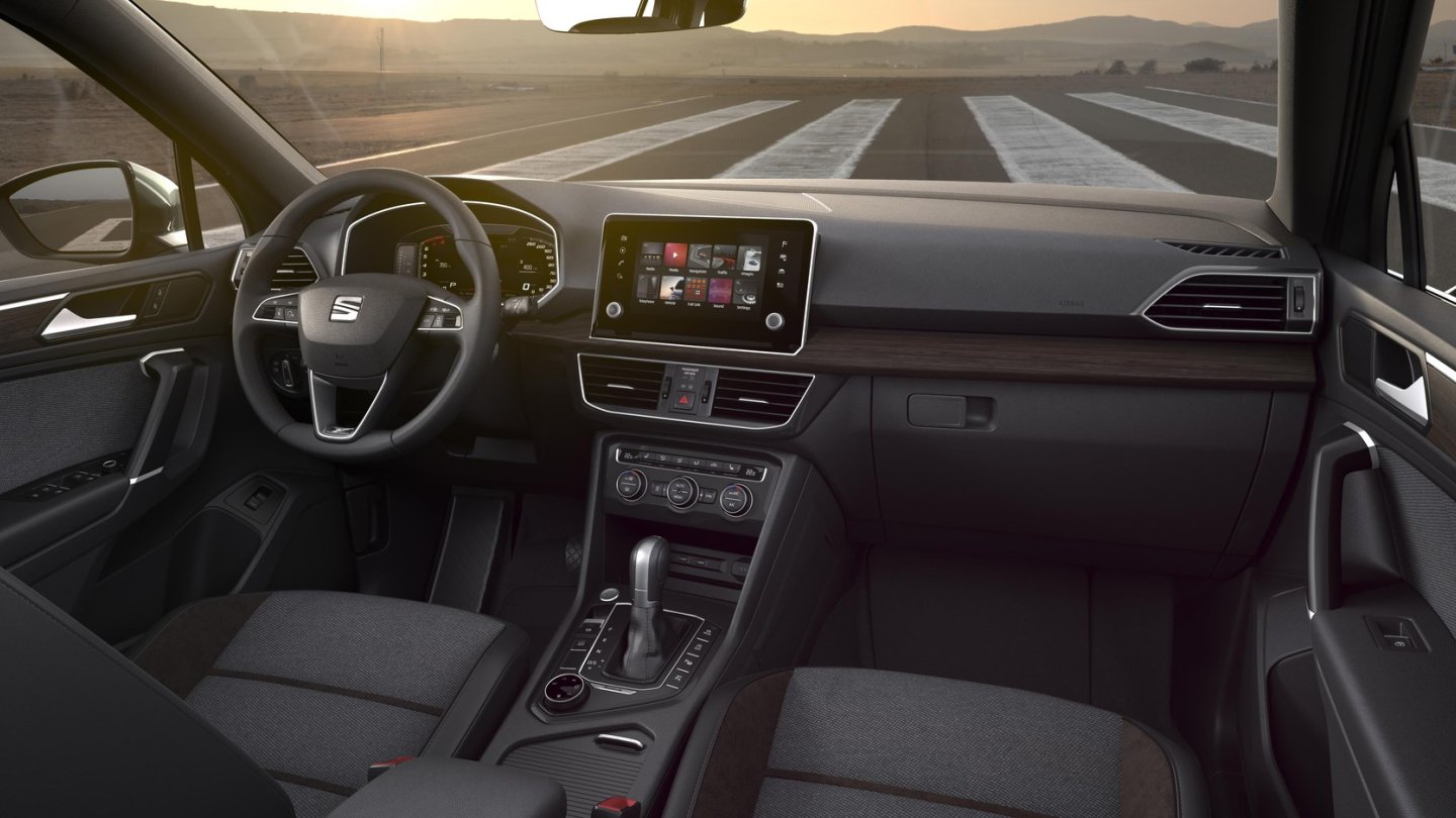 Das Display auf dem Armaturenbrett soll beweglich sein.