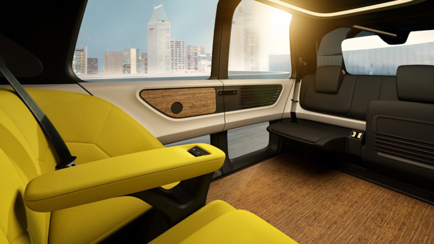 Innen soll man alles machen können, außer selber Autofahren.