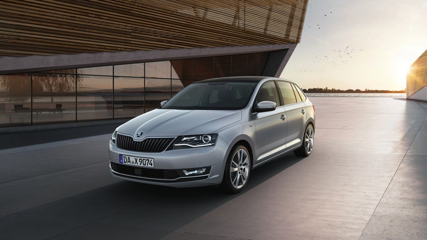 Der Skoda Rapid Spaceback mit steilerem Heckabschluss als die Limousine.