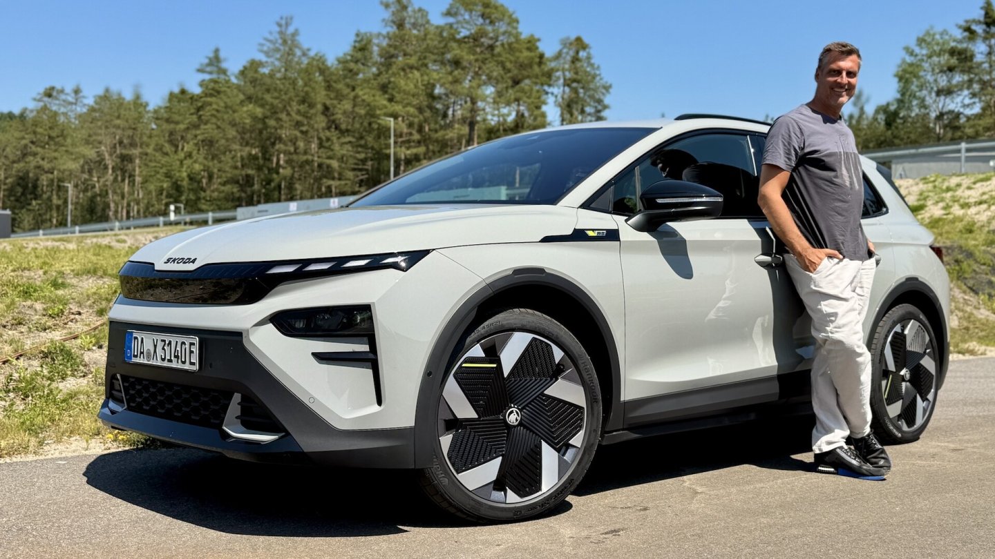 Stahlgrau kostet beim Skoda Elroq RS 660 Euro Aufpreis.