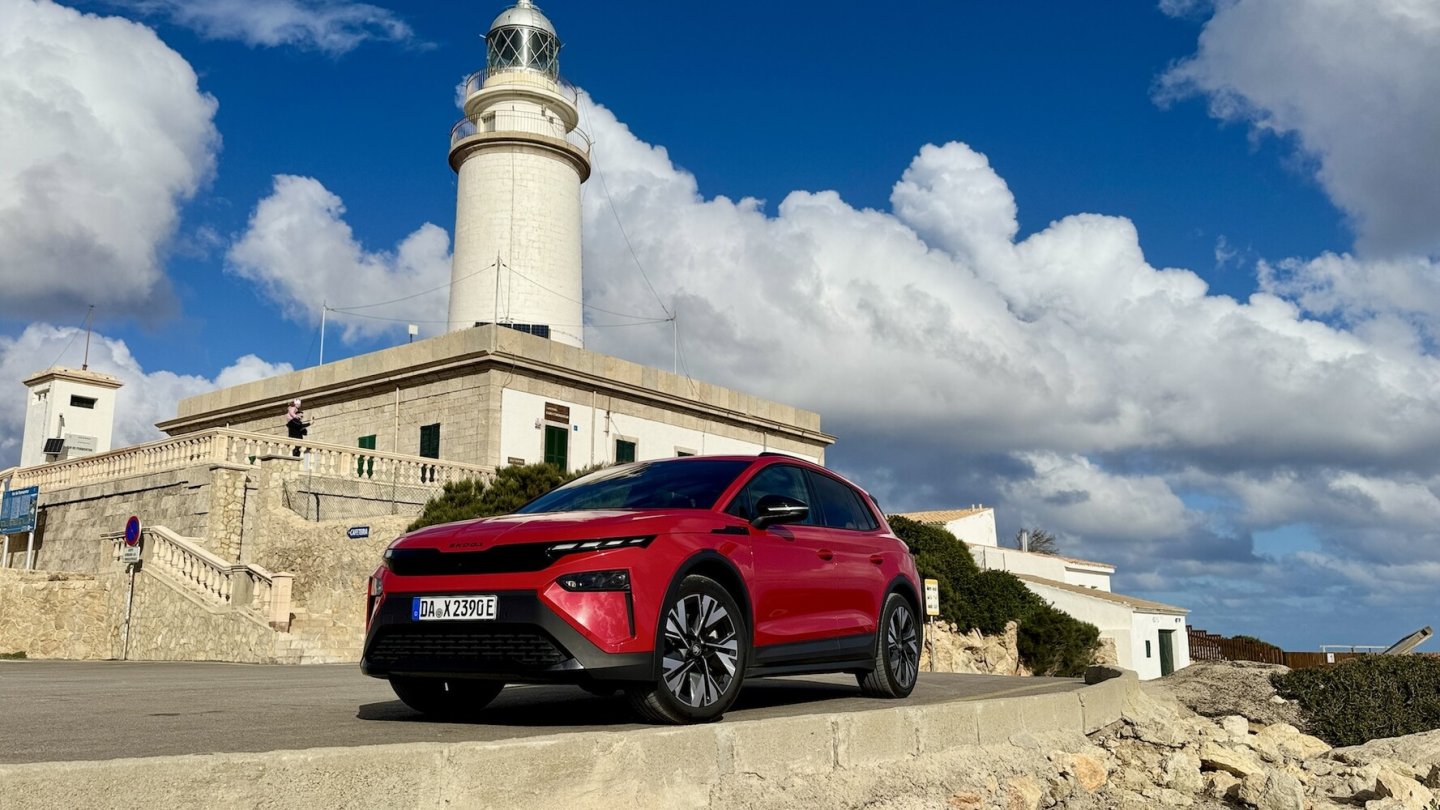 Konzern-Gedanke: Der Skoda Elroq am Cap Formentor auf Mallorca.