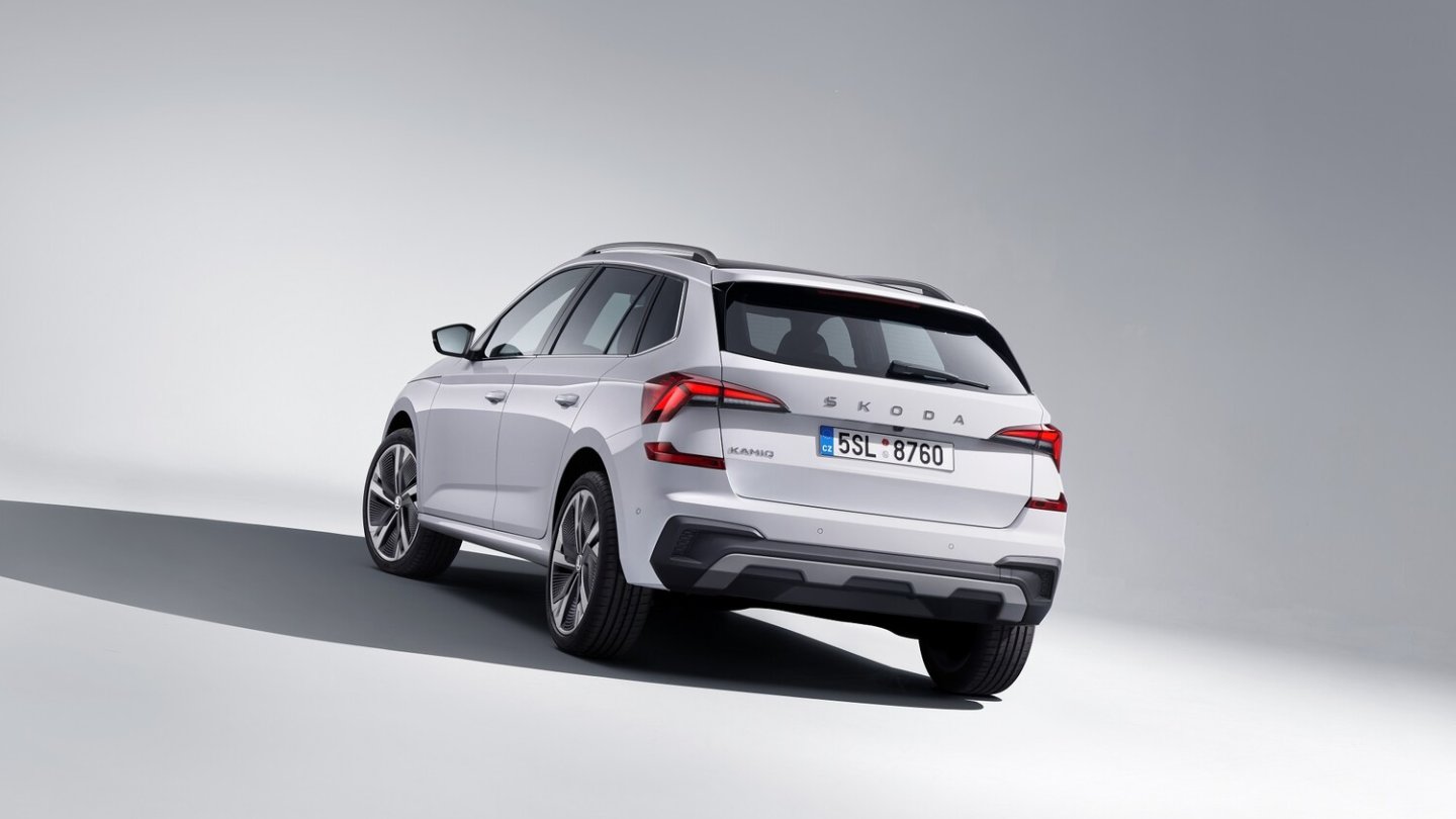 Neuer Stoßfänger am Heck des Skoda Kamiq.