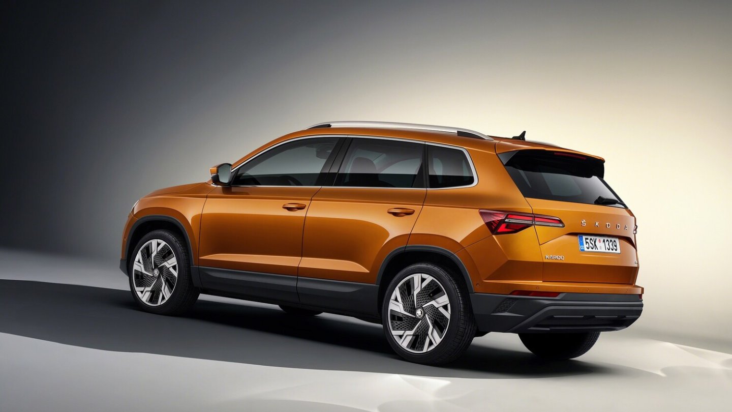 Die Rückleuchten zeigen eine andere Form als bisher.