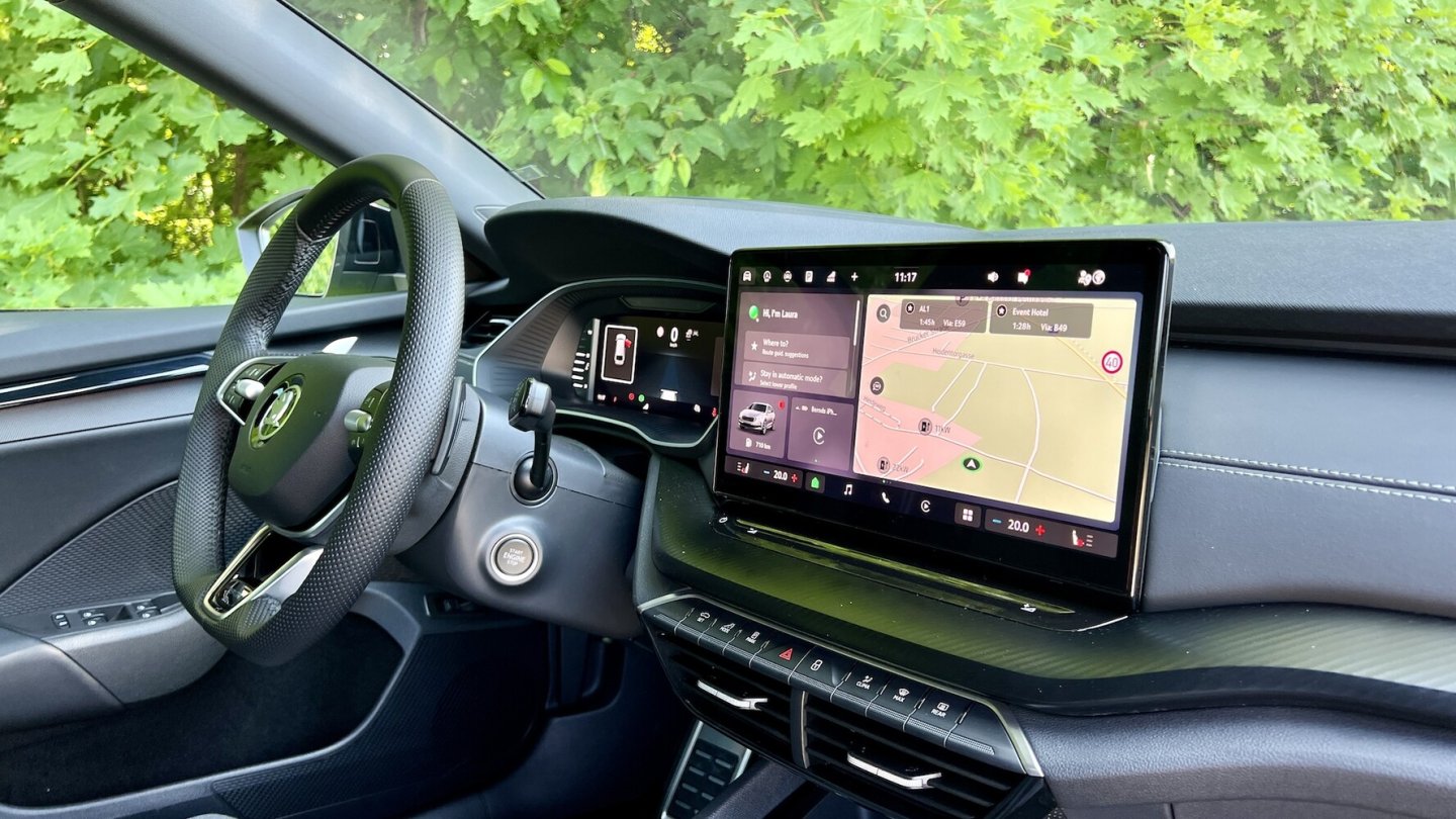 Mit optionalem Navigationssystem wächst das Infotainment-Display auf 13 Zoll.