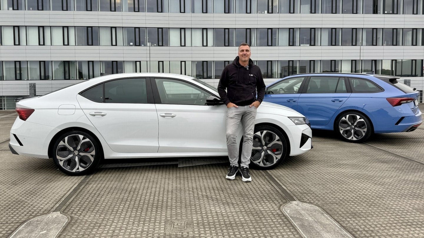 RS blau/weiß: Der Combi hat bei uns einen Anteil von 95 Prozent an den Octavia-Zulassungen, die Limousine ist entsprechend selten zu sehen.