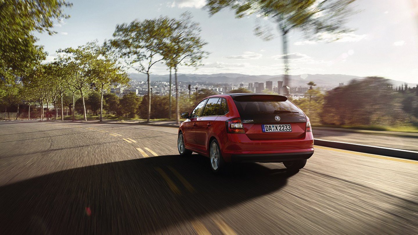 Der fünftürige Spaceback ist klar populärer als die Limousine.