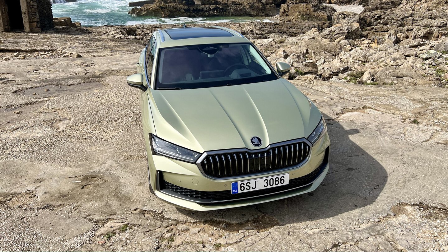 Panorama-Dach, Chrom-Paket und Matrix-LED kosten Aufpreis.