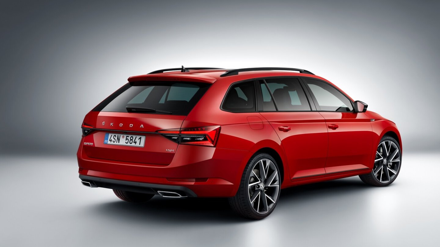 Der Skoda Superb Combi Sportline.