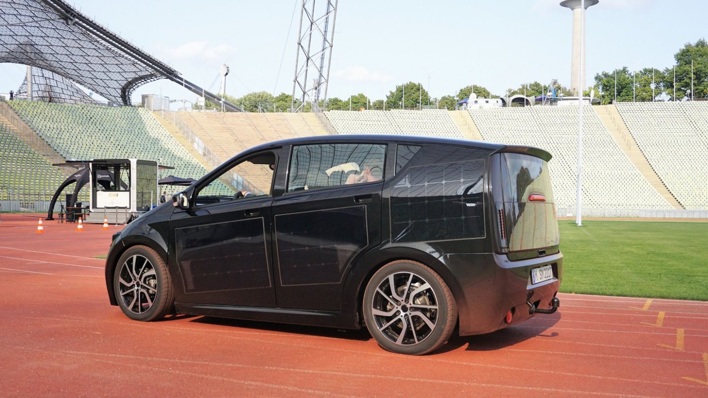 Den Sono Sion wird es ausschließlich in schwarz geben.