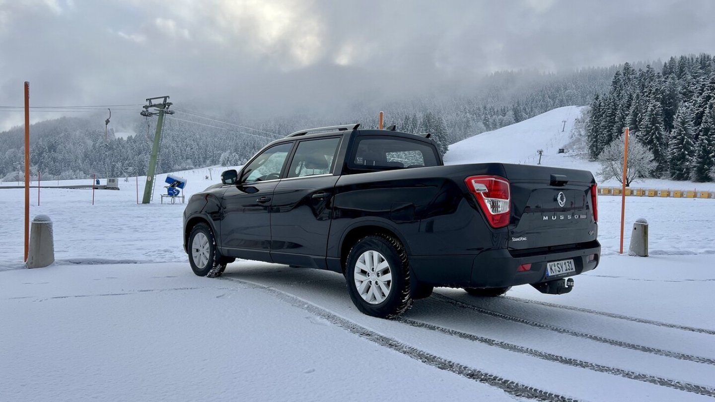 Je nach Untergrund lässt sich die Vorderachse zuschalten.