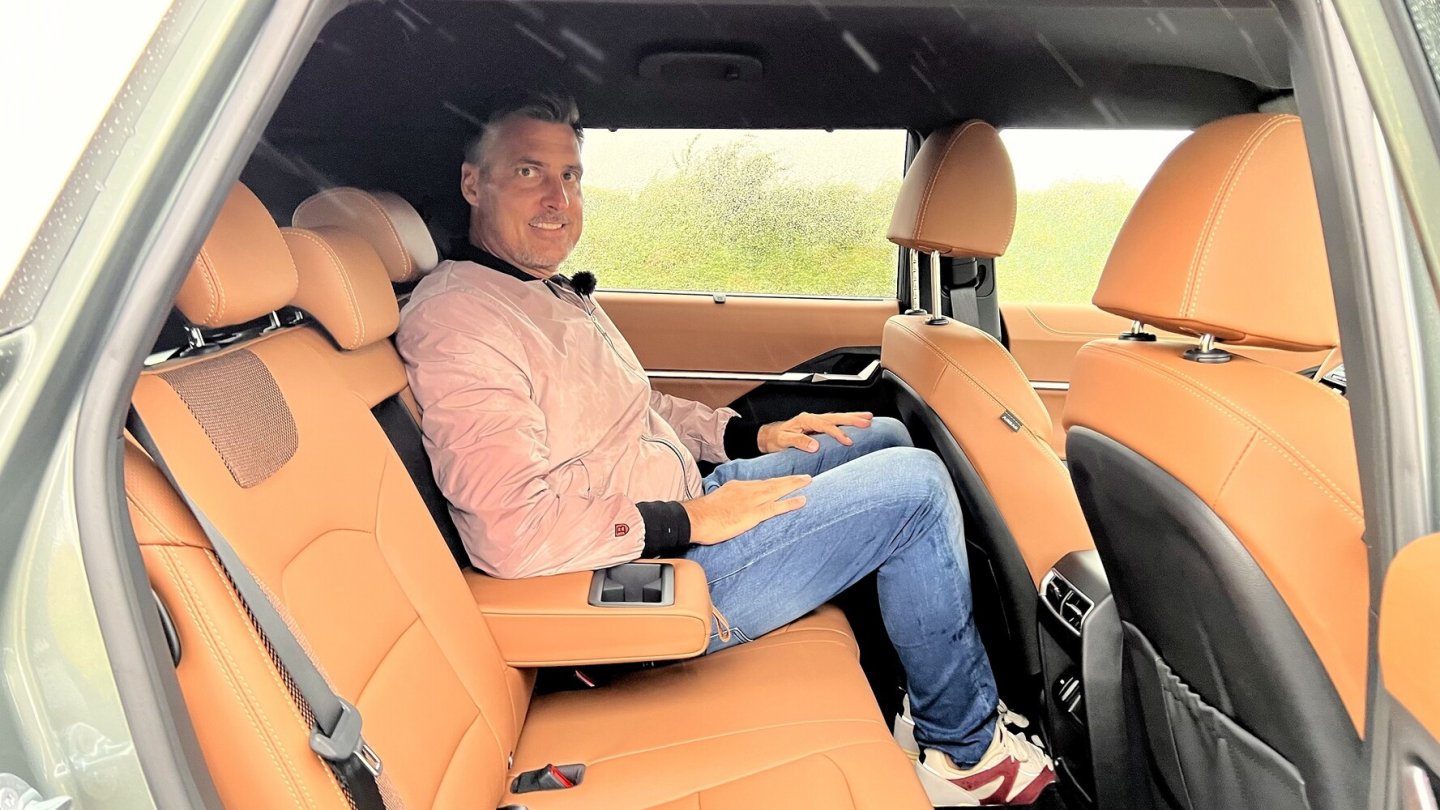 Auch große Passagiere kommen im Fond des Torres gut unter.