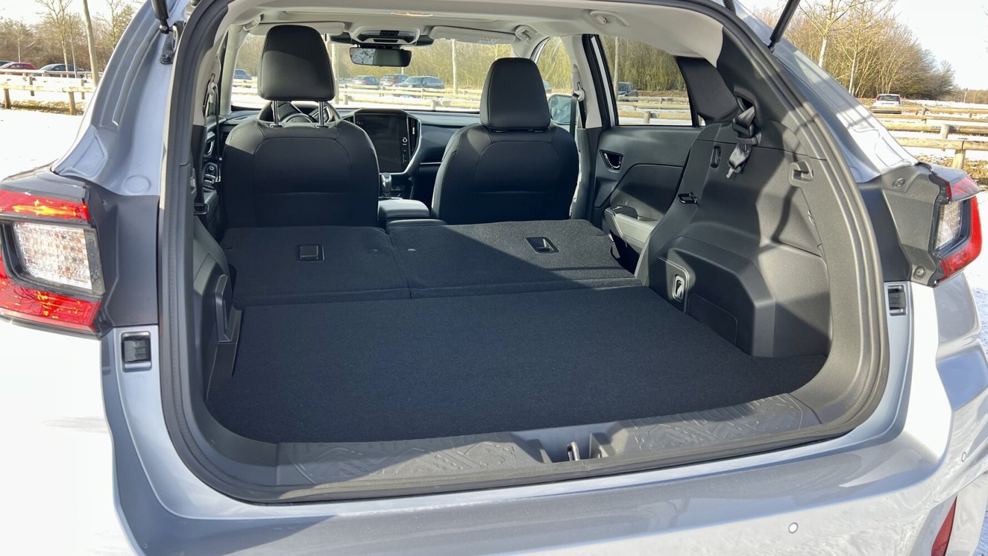 Nach dem Umklappen der Rücksitzlehne entsteht ein 1,85 Meter langer Laderaum.