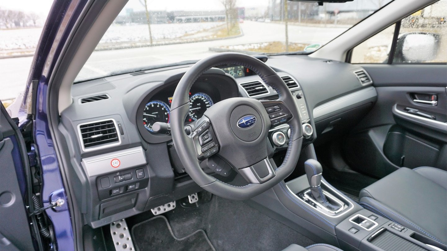 Das Cockpit im Subaru Levorg ist nach kurzer Eingewöhnung gut bedienbar. Die Verarbeitung ist hochwertig.