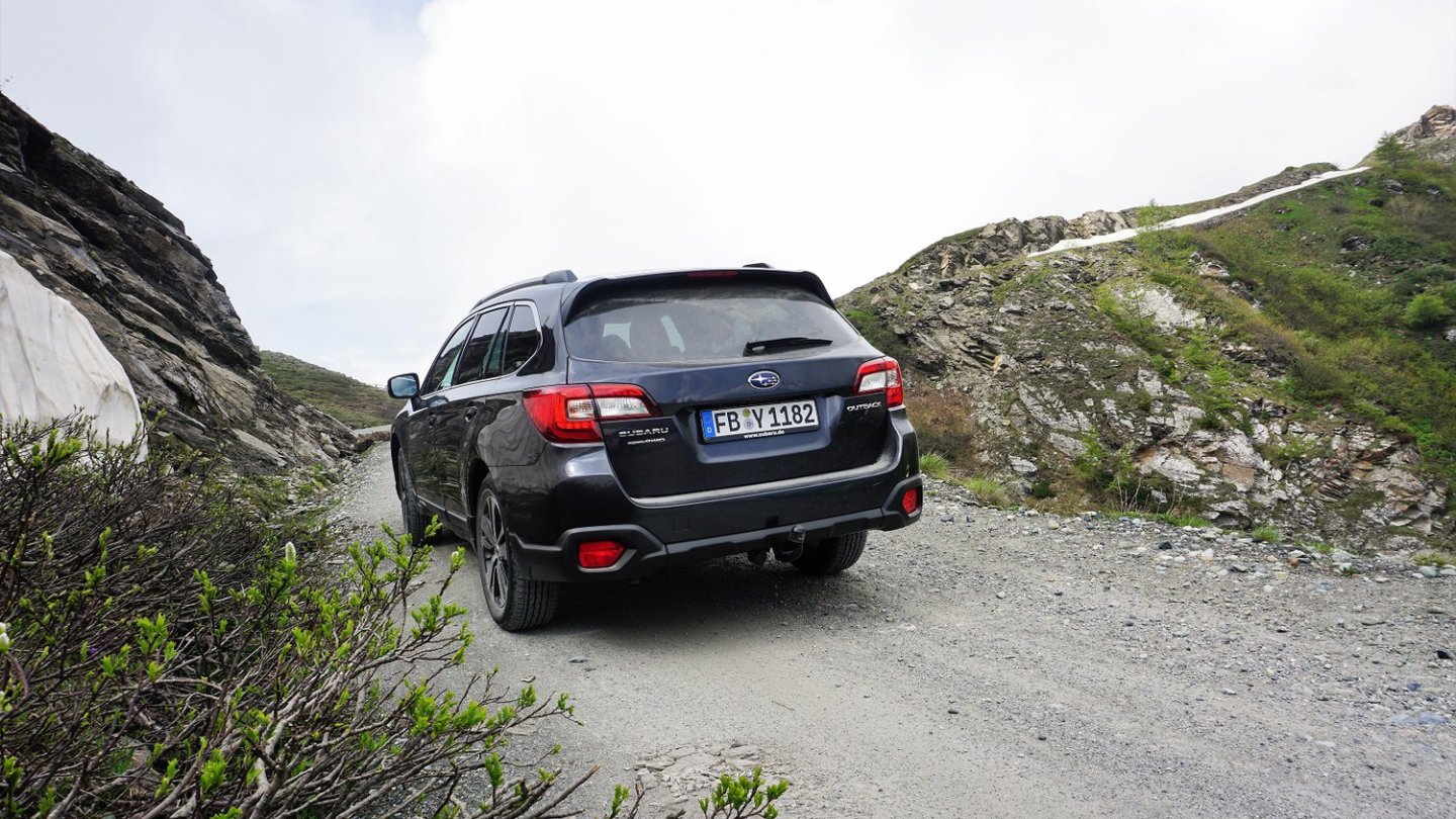 Hinter der elektrischen Heckklappe des Subaru Outback stecken klassenübliche 559 Liter Mindeststauraum.