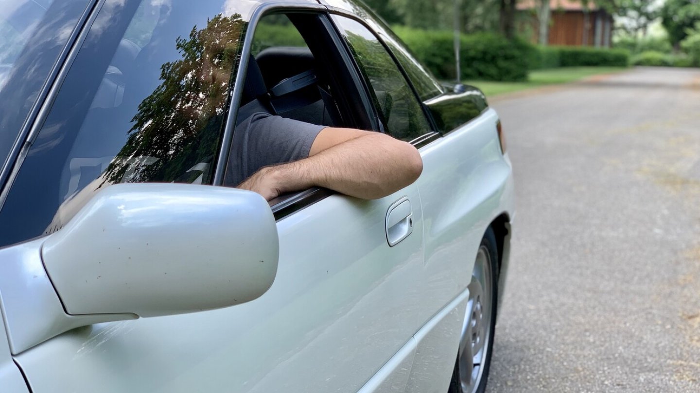 Die Glaskuppel der Studie übernahm Subaru auch im Serienmodell.