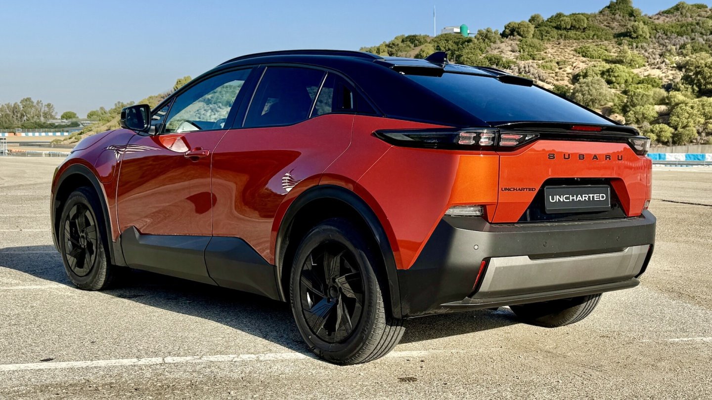 Den Subaru Uncharted wird es mit zwei Akkugrößen und auch mit permanentem Allradantrieb geben.