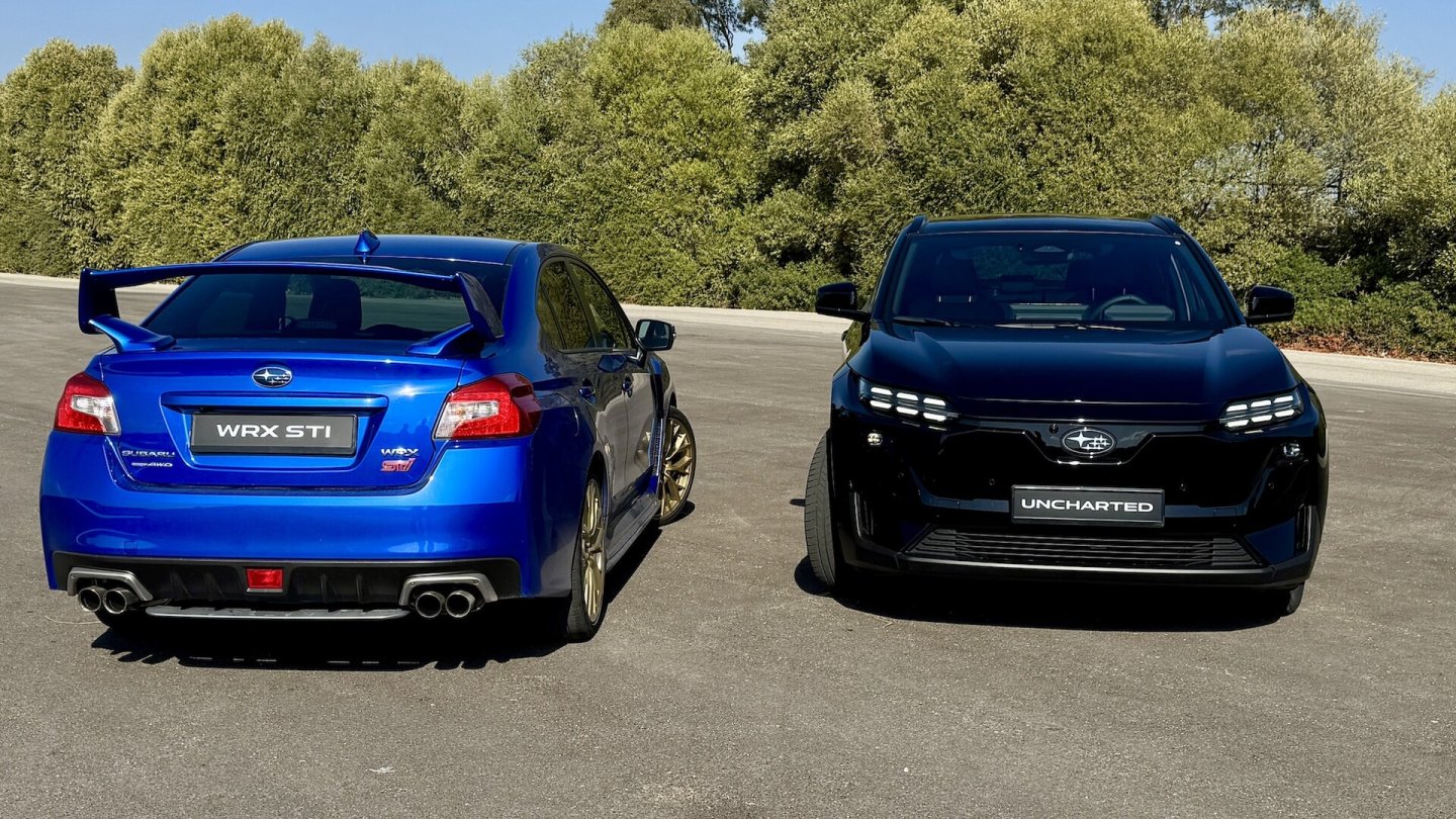 Wir haben den neuen Uncharted AWD gegen die Legende WRX STI im Beschleunigungsrennen gegeneinander antreten lassen.