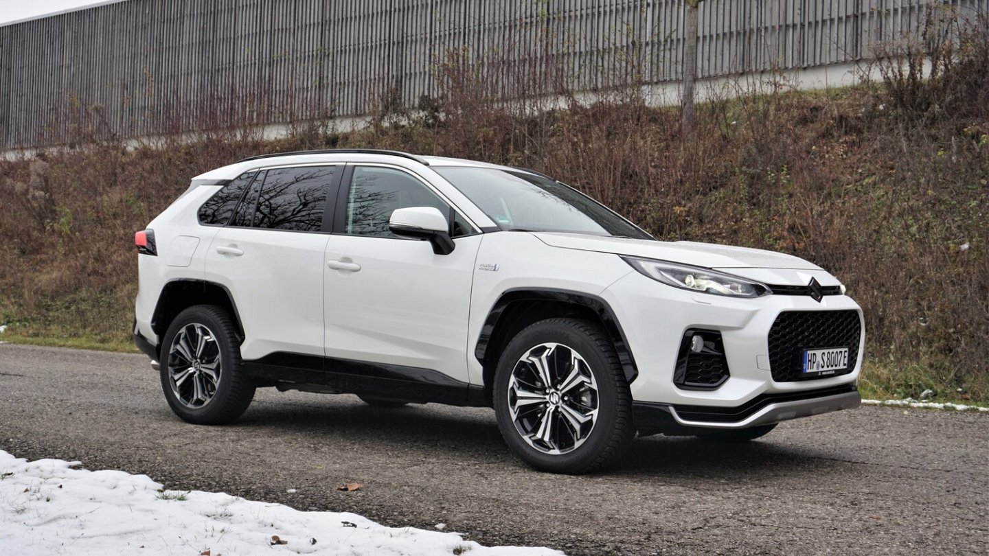 Das Fahrwerk ist relativ straff abgestimmt.