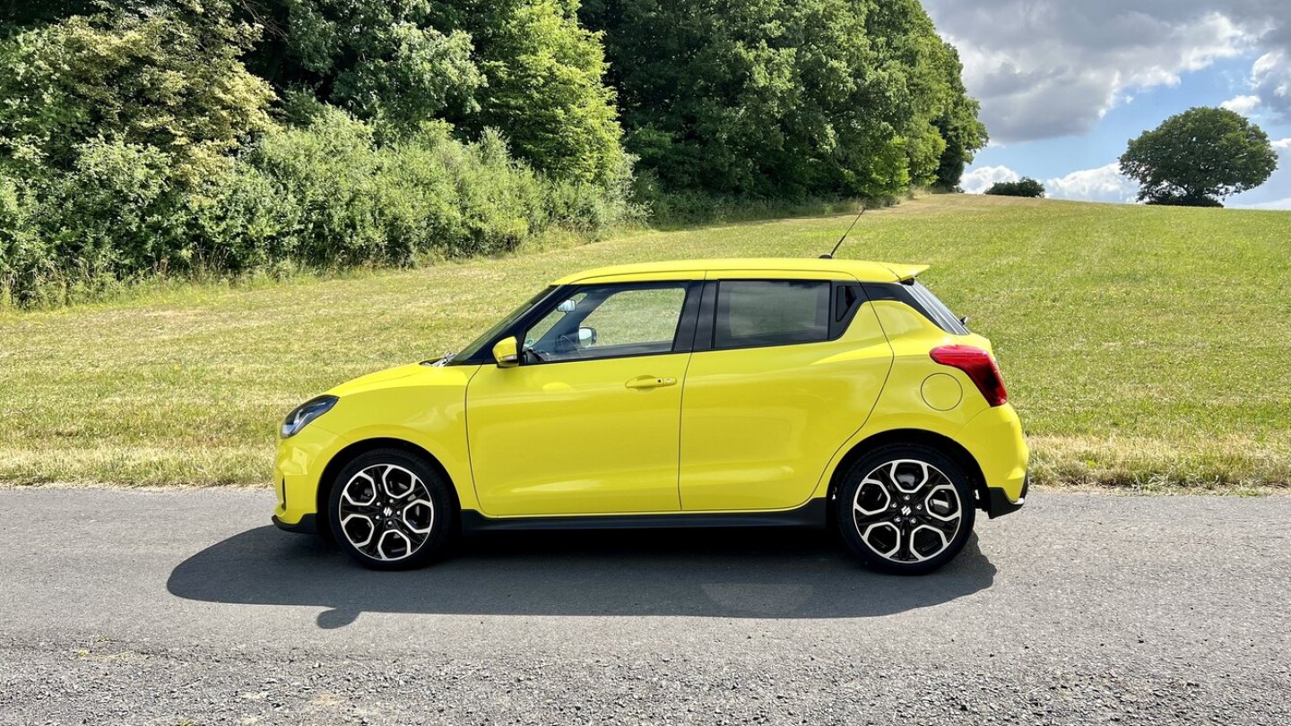 Mit 3,89 Metern Länge ist der Swift deutlich kürzer als Polo und Co.