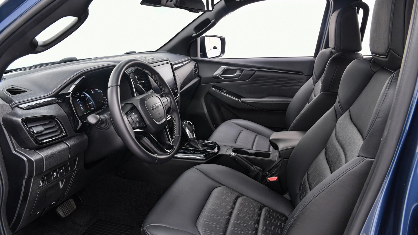 Das Cockpit übernimmt die Elektro-Version weitestgehend im Diesel.