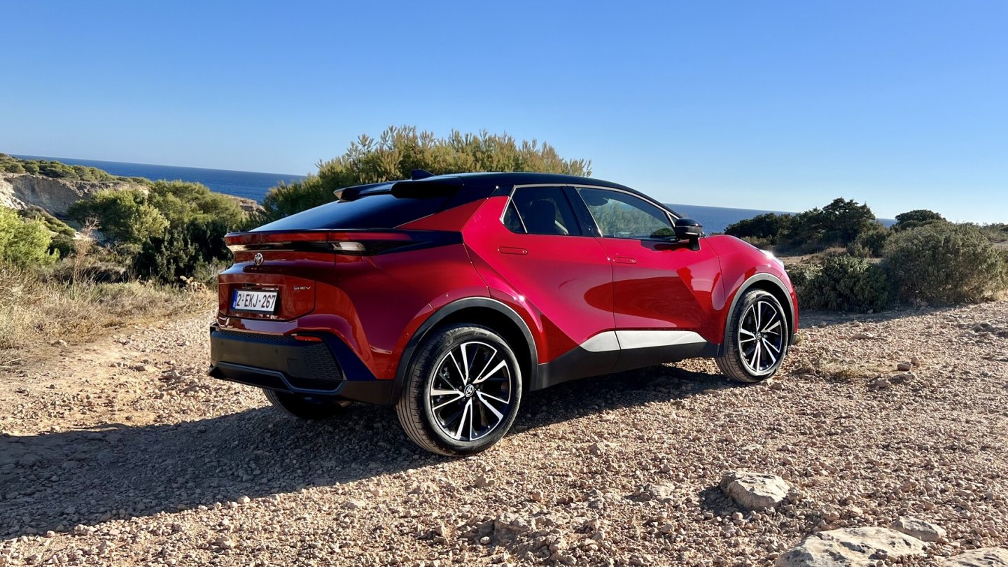 Marktstart feiert der neue Toyota C-HR Anfang Januar 2024.