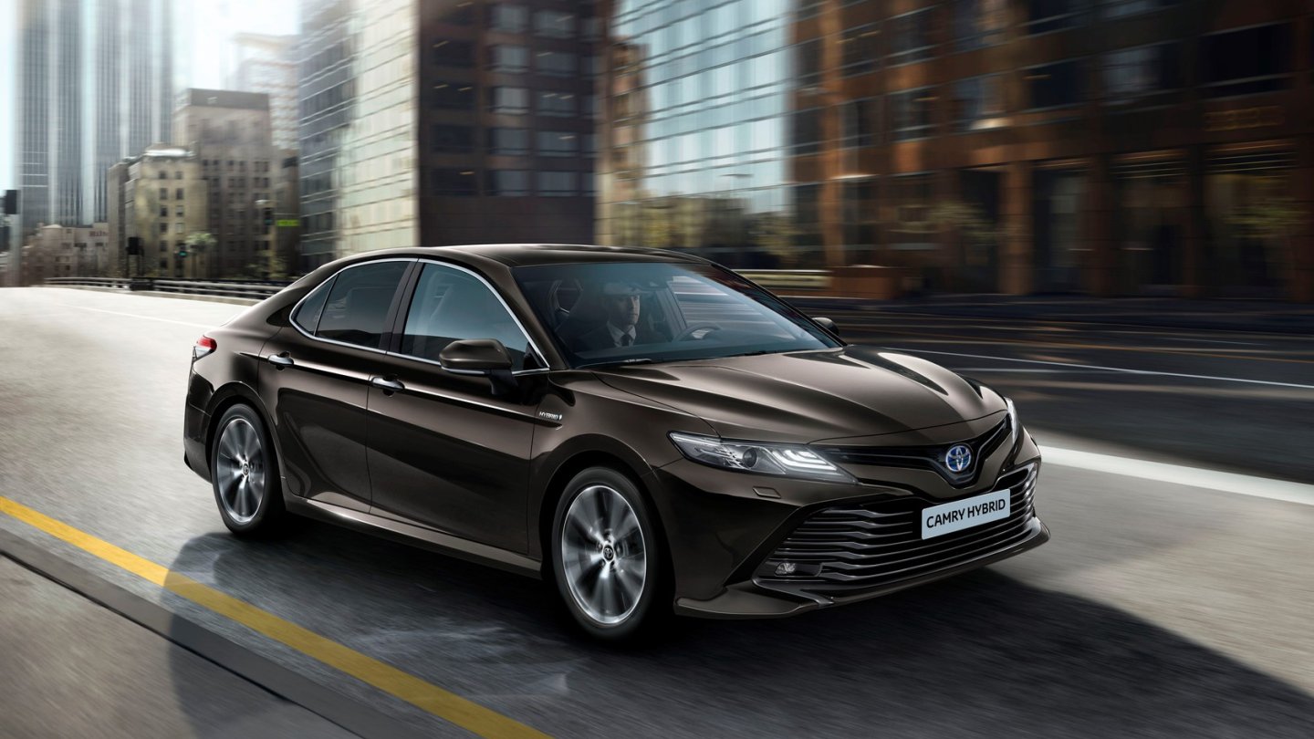 Toyota Camry Hybrid 2019