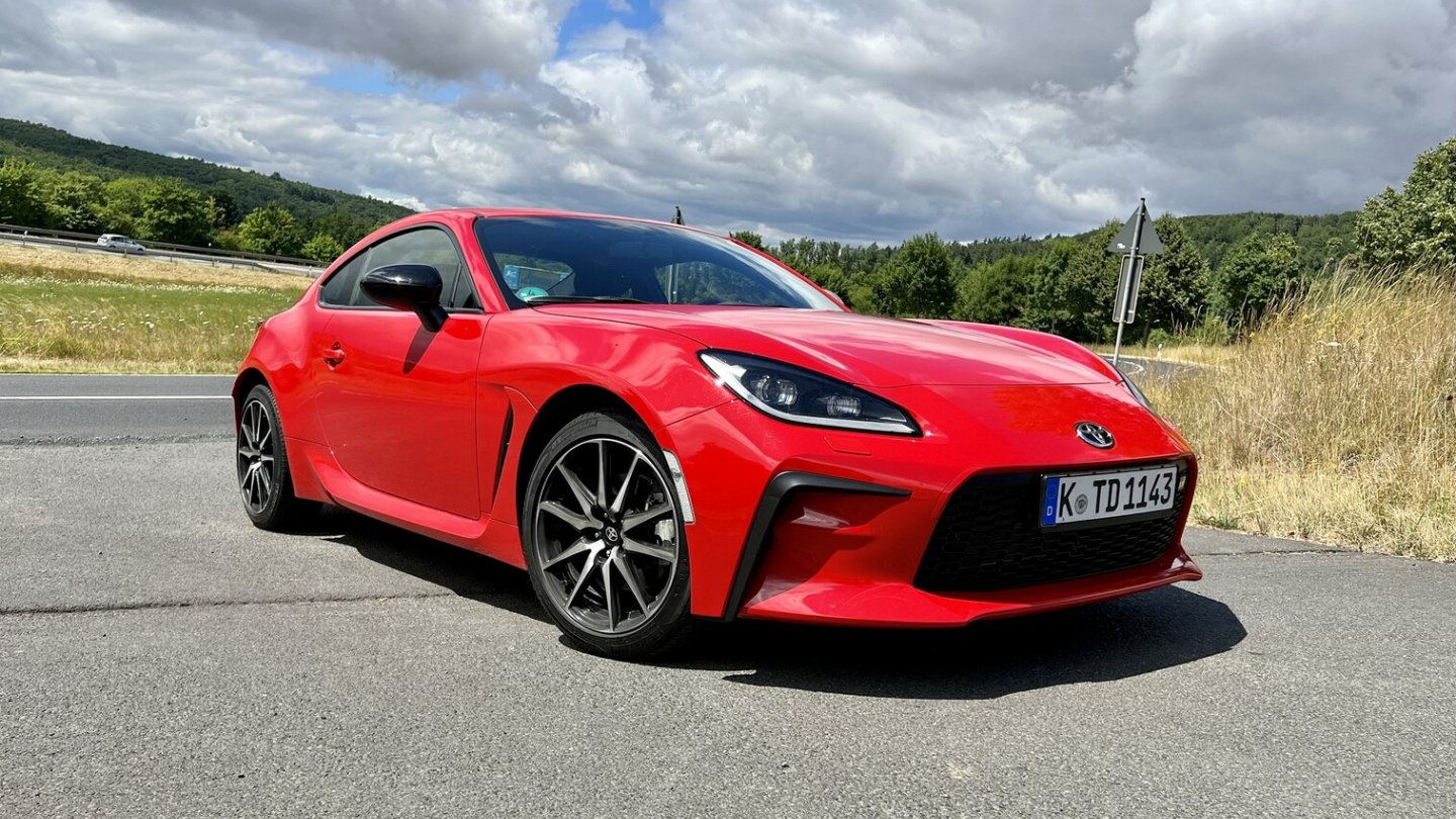 Der Toyota GR86 hat wie der Vorgänger Hinterradantrieb.