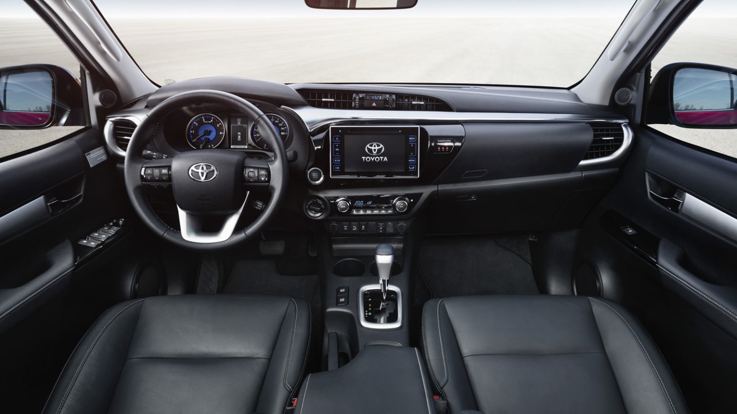 Innen gibt es gegen Aufpreis einen großen Touchscreen im neuen Cockpit.